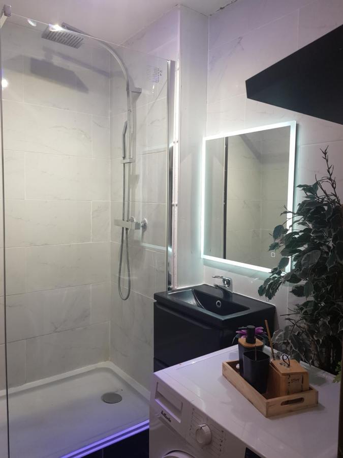 נים Tout Confort - Clim- Salle De Bain Commune מראה חיצוני תמונה