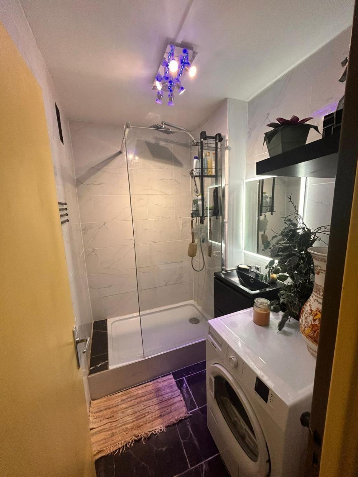 נים Tout Confort - Clim- Salle De Bain Commune מראה חיצוני תמונה